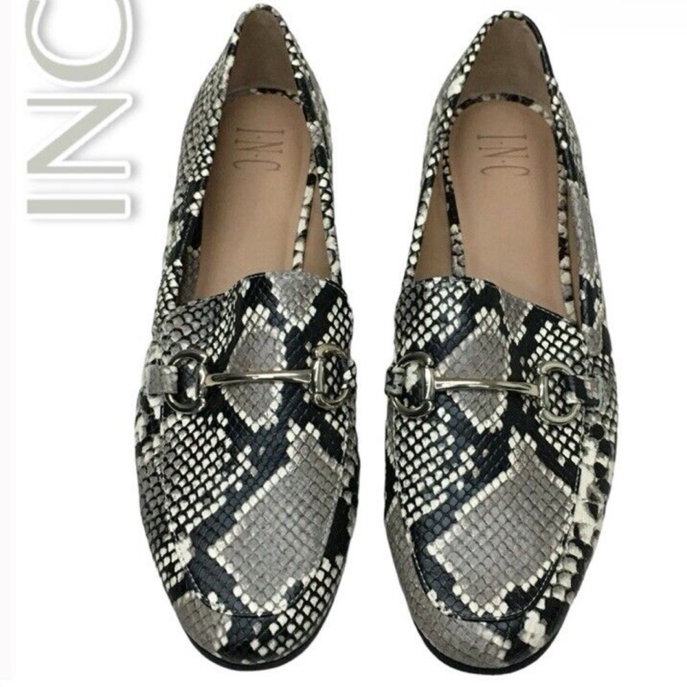 INC Womens Black Sanke Print Horse Bit Inspired Hardware Memory Foam Sock .